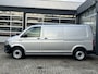 Volkswagen Transporter 2.0 TSI L2H1 Benzine Dubbele Schuifdeur Airco Cruise controle Bpm vrij Trekhaak Klep achter Omvormer Kastinrichting Standkachel Euro 6 Benzine Ideaal voor ombouw naar Camper !!