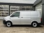 Volkswagen Transporter 2.0 TSI L1H1 Automaat Benzine Dubbele Schuifdeur Airco Cruise controle Bpm vrij Trekhaak Klep achter Omvormer Kastinrichting Standkachel Euro 6 Benzine Ideaal voor ombouw naar Camper !!