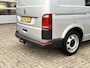 Volkswagen Transporter 2.0 TSI L1H1 Automaat Benzine Dubbele Schuifdeur Airco Cruise controle Bpm vrij Trekhaak Klep achter Omvormer Kastinrichting Standkachel Euro 6 Benzine Ideaal voor ombouw naar Camper !!