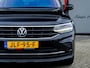 Volkswagen Tiguan 1.5 TSI UNITED | Verwarmd Voorruit | Camera | Stuur Verwarmd | Stoelverwarming | Adaptieve Cruise Control | Climate Control | Apple Carplay | Android Auto | Parelmoer Lak | All Season | Navigatie |