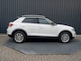 Volkswagen T-Roc 1.5 TSI 150Pk DSG Style | Trekhaak afnb. | IQ Light | Allseason banden | Prijs Rijklaar!!