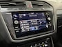 Volkswagen Tiguan 1.4 TSI eHybrid Life / AUTOMAAT/ 245 PK/ PANO/ CAMERA/ PARK. SENSOREN/ APP-CONNECT/ DIGITAL DASH/ HEAD-UP DISPLAY/ ADAPT. CRUISE/ DIGITAL DASH/ NAVI