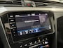 Volkswagen Passat Variant 1.4 TSI PHEV GTE Business / AUTOMAAT/ PANO/ TREKHAAK/ ALCANTARA/ APP-CONNECT/ LED/ PARK. SENSOREN + CAMERA/ RIJ-MODI/ DIGITAL DASH/ ADAPT. CRUISE/ 18" LMV/ STOEL VERWARM.