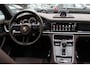 Porsche Panamera Sport Turismo 2.9 4 E-Hybrid Platinum Edition 61.598 km / Panoramadak / 360Camera / Head-up / Luchtvering / Matrix LED / Softclose / Bose / Keyless / 21'' / Sportuitlaat / Sportdesign+Chrono / Stuurverwarming / Stoelverwarming 4x /