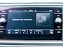Volkswagen T-Roc 1.0 TSI UNITED | Navigatie | Stoelverwarming | Aicro | Cruise Control | Parkeersensoren | All Season Banden | 17'' Lichtmetalen Velgen | Privacy Glas | Zwart Dak | Bluetooth | LED |