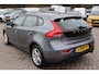 Volvo V40 1.6 T2 Kinetic Navigatie, Cruise control, Climate control, Elektrische ramen