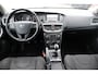 Volvo V40 1.6 T2 Kinetic Navigatie, Cruise control, Climate control, Elektrische ramen