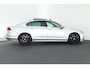Volkswagen Passat 1.4 TSI 150pk DSG ACT R-Line Highline Trekhaak Camera Leder Virtual Cockpit Stoelverwarming Navigatie Panoramadak