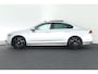 Volkswagen Passat 1.4 TSI 150pk DSG ACT R-Line Highline Trekhaak Camera Leder Virtual Cockpit Stoelverwarming Navigatie Panoramadak