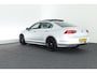 Volkswagen Passat 1.4 TSI 150pk DSG ACT R-Line Highline Trekhaak Camera Leder Virtual Cockpit Stoelverwarming Navigatie Panoramadak
