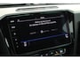 Volkswagen Passat 1.4 TSI 150pk DSG ACT R-Line Highline Trekhaak Camera Leder Virtual Cockpit Stoelverwarming Navigatie Panoramadak