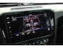 Volkswagen Passat 1.4 TSI 150pk DSG ACT R-Line Highline Trekhaak Camera Leder Virtual Cockpit Stoelverwarming Navigatie Panoramadak