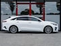 Kia ProCeed 1.5 T-GDI GT-PlusLine | JBL Audio | Schuif/ Kantel Panoramadak | Adaptieve Cruise Control | Parelmoer | LED Koplampen | Dode Hoek Detectie | Stoelverwarming Voor & Achter | Stuurwiel Verwarmd | Camera | Navigatie | Apple Carplay | Android Auto |