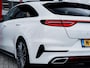 Kia ProCeed 1.5 T-GDI GT-PlusLine | JBL Audio | Schuif/ Kantel Panoramadak | Adaptieve Cruise Control | Parelmoer | LED Koplampen | Dode Hoek Detectie | Stoelverwarming Voor & Achter | Stuurwiel Verwarmd | Camera | Navigatie | Apple Carplay | Android Auto |