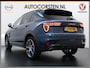 Lynk & Co 01 AUT-7 261pk PHEV Zwarte-Hemel Pano-Schuifdak Lmv 20" 360°Camera Apple Carplay Android Auto Adap.Cruise Navi Pdc Ecc Keyless Led Plug-In Hybrid Elek.Memory.Stoel File assistent Dodehoek detector Elektrisch bedienbare achterklep Rijstrooksensor Wifi Verkeersbord detectie 425Nm koppel 3,7kw laadvermogen 1.800KG-Trekvermogen! €44.880 Nieuwprijs 1e Eigenaar Origineel NLse auto!