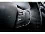 Peugeot 2008 1.2 PureTech GT-line | Panoramadak | Trekhaak | Sportstoelen | Volledig dealer onderhouden