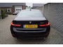 BMW 3-Serie 320i Business Edition Autom Navi Clima Apple Carplay LED Koplampen Cruise 2X PDC LMV Trekhaak ENZ NL Auto.