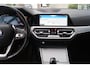 BMW 3-Serie 320i Business Edition Autom Navi Clima Apple Carplay LED Koplampen Cruise 2X PDC LMV Trekhaak ENZ NL Auto.