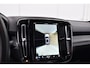 Volvo XC40 Recharge P8 AWD R-Design | 360cam | Trekhaak | Panoramadak |