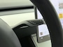 Tesla Model 3 Long Range AWD 75kWh 463PK 19"Lmv Priv.Glas Ivory-interieur ! FSD-3 Computer Premium Audio AutoPilot Panoramadak Camera's Leer Adaptive-Cruise-Control+Stop&Go Pdc Dual-Ecc Dual-Motor Keyless 4WD Stoel en achterbank verwarming Elektr.Stoelen+Memory+Easy-Entry WiFi SOH 91% Fabrieksgarantie op Accu en motor tot 192.000km / 18-11-2027 1e Eigenaar Origineel Nederlandse Auto 61.000 nieuw!