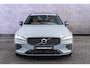 Volvo V60 2.0 T8 Plug-in hybrid AWD Plus Dark | Google | Long Range | Stoelventilatie | Schuif-/Kanteldak | Head-up Display | Getint Glas | Elek. Stoelen | Stoel-/Stuurverwarming | Harman Kardon Audio | Keyless Entry | Dodehoekdetectie | Elek. Achterklep | Zitverlenging | Memory | 18" LM