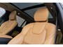 Volvo V60 2.0 T8 Plug-in hybrid AWD Plus Dark | Google | Long Range | Stoelventilatie | Schuif-/Kanteldak | Head-up Display | Getint Glas | Elek. Stoelen | Stoel-/Stuurverwarming | Harman Kardon Audio | Keyless Entry | Dodehoekdetectie | Elek. Achterklep | Zitverlenging | Memory | 18" LM