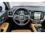 Volvo V60 2.0 T8 Plug-in hybrid AWD Plus Dark | Google | Long Range | Stoelventilatie | Schuif-/Kanteldak | Head-up Display | Getint Glas | Elek. Stoelen | Stoel-/Stuurverwarming | Harman Kardon Audio | Keyless Entry | Dodehoekdetectie | Elek. Achterklep | Zitverlenging | Memory | 18" LM