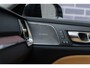 Volvo V60 2.0 T8 Plug-in hybrid AWD Plus Dark | Google | Long Range | Stoelventilatie | Schuif-/Kanteldak | Head-up Display | Getint Glas | Elek. Stoelen | Stoel-/Stuurverwarming | Harman Kardon Audio | Keyless Entry | Dodehoekdetectie | Elek. Achterklep | Zitverlenging | Memory | 18" LM