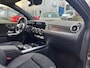 Mercedes-Benz B-klasse 200 Business Solution AMG | 360° Camera | Trekhaak | Adaptive Cruise Control | Elektrische achterklep | Alcantara/Leder | Elektrisch verstelbare stoelen