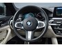 BMW 5-Serie Touring 520i High Executive | M-PAKKET | PANO | CAMERA |