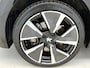 Peugeot e-208 EV GT Pack 50 kWh 136pk | Accu SOH 93,5% | Navigatie | Panoramadak | Achteruitrijcamera | Leder/Alcantara | Stoelverwarming | Full Led koplampen | Adaptieve Cruise Control | 3D Cockpit | Parkeersensoren v+a | Climate Control | Apple Carplay / Android Auto | Dodehoeksensor | Donker getint glas | 17" lichtmetalen velgen |