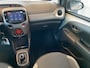 Toyota Aygo 1.0 VVT-i x-joy,Automaat,Apple Carplay Android-Auto,Spraakbediening,Climatecontrol,Achteruitrijcamera,Ipod Usb Aansluiting,15 Inch Lmv