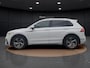 Volkswagen Tiguan 1.5 TSI R-Line Business+ | Pano dak | Trekhaak | Navigatie | IQ-Light | Elek. Achterklep | ACC |