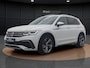 Volkswagen Tiguan 1.5 TSI R-Line Business+ | Pano dak | Trekhaak | Navigatie | IQ-Light | Elek. Achterklep | ACC |