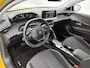Peugeot e-208 EV Active 50 kWh 136pk | Accu SOH 96,6% | Navigatie via Apple Carplay / Android Auto | Climate Control | Cruise Control | Stoelverwarming | Keyless start | DAB+ radio | Bluetooth | Automatisch dimlicht | Regensensor | Armsteun | Multifunctioneel stuurwiel |