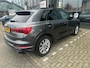 Audi Q3 45 TFSI e S edition 245 PK | S-Line | Automaat | Trekhaak | Navigatie | Stoelverwarming | Climate Control | Parkeersensoren | Adaptive Cruise Control | Dodehoeksensor | Audi Virtual Cockpit | Grootlichtassistent | Lichtmetalen velgen |