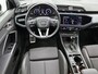 Audi Q3 45 TFSI e S edition 245 PK | S-Line | Automaat | Trekhaak | Navigatie | Stoelverwarming | Climate Control | Parkeersensoren | Adaptive Cruise Control | Dodehoeksensor | Audi Virtual Cockpit | Grootlichtassistent | Lichtmetalen velgen |