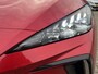 MG 4 MG4 Electric Luxury 64 kWh 204 pk Navigatie Camera Warmtepomp Carplay Stoelverwarming Elek Stoel Keyless Getint Glas NL Auto 3-fase laden fabrieksgarantie tot 01/2031