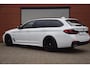 BMW 5-Serie Touring 530e xDrive M-Sport Trekhaak/HeadUp/Camera/Shadowline