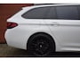 BMW 5-Serie Touring 530e xDrive M-Sport Trekhaak/HeadUp/Camera/Shadowline