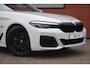 BMW 5-Serie Touring 530e xDrive M-Sport Trekhaak/HeadUp/Camera/Shadowline