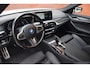 BMW 5-Serie Touring 530e xDrive M-Sport Trekhaak/HeadUp/Camera/Shadowline