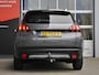 Peugeot 2008 1.2 PureTech Blue Lease Executive | Trekhaak | Cruise control | Climate control | Navigatie | Parkeersensoren achter | Lichtmetalen velgen | Extra getint glas