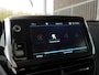 Peugeot 2008 1.2 PureTech Blue Lease Executive | Trekhaak | Cruise control | Climate control | Navigatie | Parkeersensoren achter | Lichtmetalen velgen | Extra getint glas
