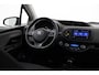 Toyota Yaris 1.5 Hybrid Dynamic | Apple Carplay / Android Auto | Keyless | Cruise Control | Clima | Parkeersensoren voor | Camera | 15 inch | Rijstrooksensor