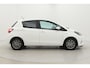 Toyota Yaris 1.5 Hybrid Dynamic | Apple Carplay / Android Auto | Keyless | Cruise Control | Clima | Parkeersensoren voor | Camera | 15 inch | Rijstrooksensor