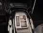 Peugeot e-2008 EV Active 50 kWh Navigatie | Stoelverwarming | Camera | DAB | Climate | 3-Fase! | Airco (automatisch) | Centrale deurvergrendeling met afstandsbediening | Cruise control