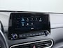 Hyundai Kona 1.6 HEV AUT-6 141pk Adaptive-Cr Trekhaak HUD Camera Android Apple Carplay Navi Bordherkenning PDC Fashion Keyless Head-Up-Display Auto-Pilot (Lane-Assist+ACC) ESP Mild Hybride Priv.Glass Botsing waarsch syst Dodehoek-assistent