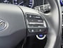 Hyundai Kona 1.6 HEV AUT-6 141pk Adaptive-Cr Trekhaak HUD Camera Android Apple Carplay Navi Bordherkenning PDC Fashion Keyless Head-Up-Display Auto-Pilot (Lane-Assist+ACC) ESP Mild Hybride Priv.Glass Botsing waarsch syst Dodehoek-assistent