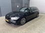 BMW 5-Serie Touring 540i xDrive High Executive | Head-Up | Panoramadak | Trekhaak | 19 Inch | ACC | Getint Glas
